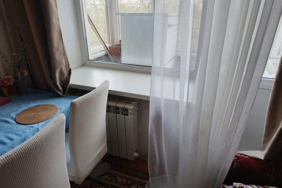 Продаётся 3-комнатная квартира, 57.2 м²