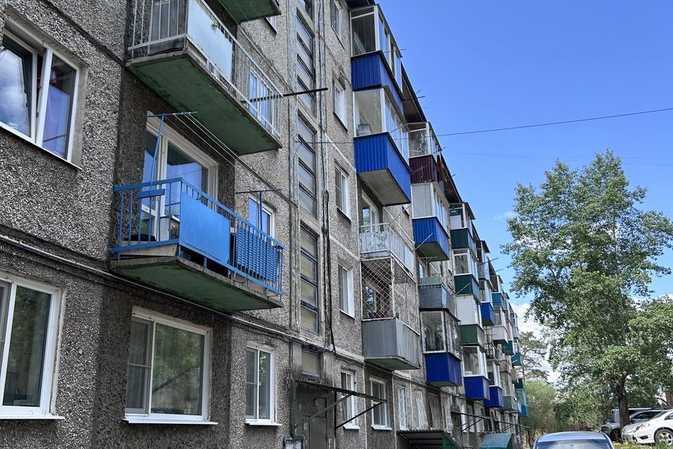 Продаётся 3-комнатная квартира, 58 м²