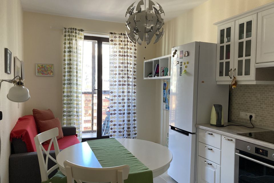 Продаётся 1-комнатная квартира, 38.8 м²