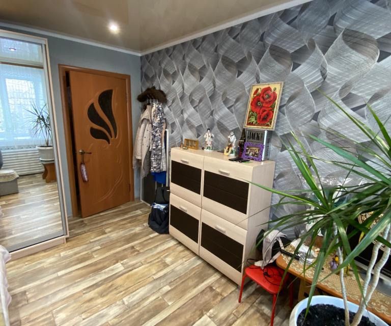 Продаётся 3-комнатная квартира, 59.2 м²