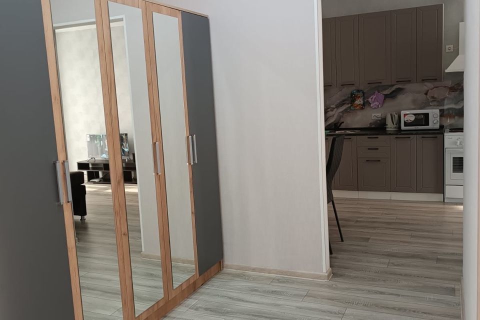 Сдаётся 2-комнатная квартира, 63 м²