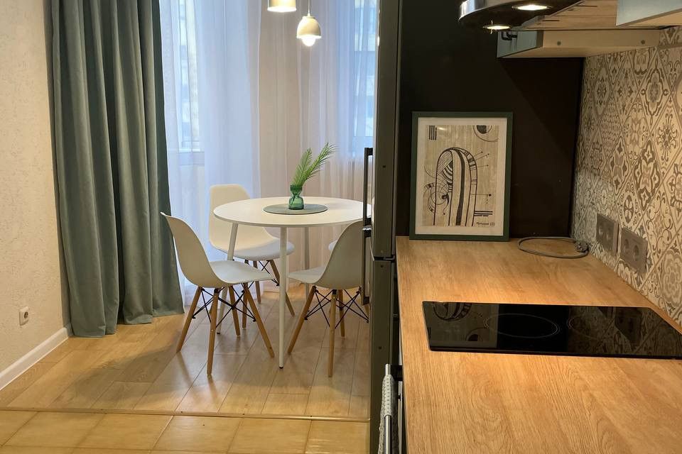 Продаётся 3-комнатная квартира, 93 м²