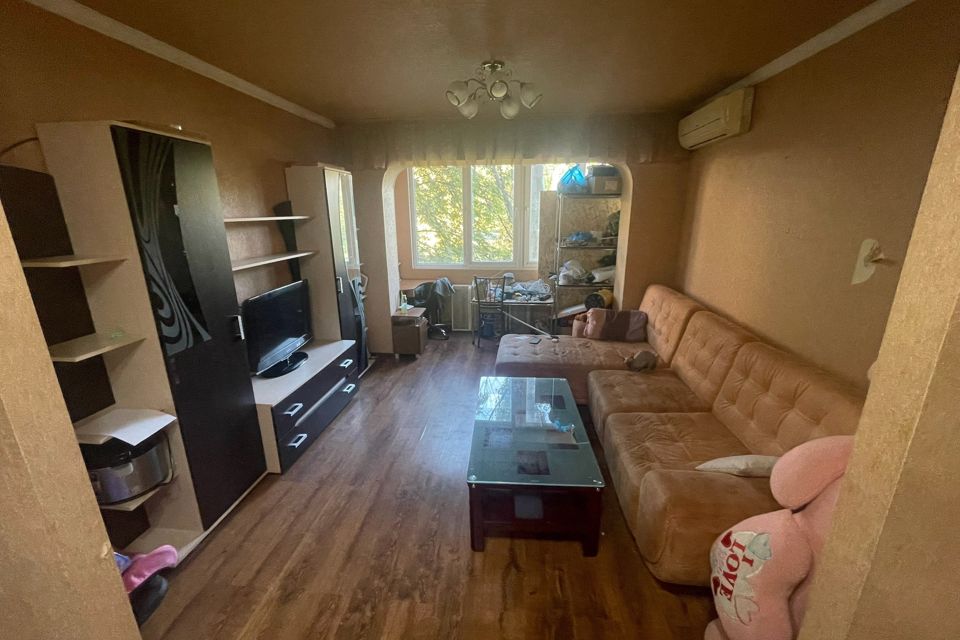 Продаётся 3-комнатная квартира, 60 м²