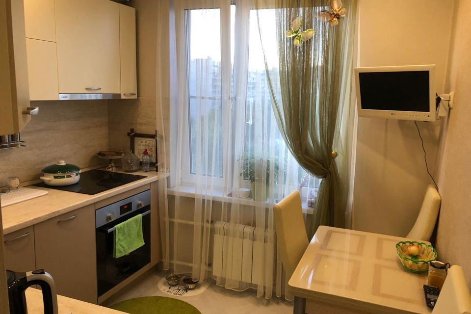 Продаётся 3-комнатная квартира, 59.3 м²