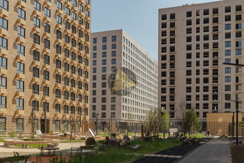 Продаётся 2-комнатная квартира, 68.6 м²
