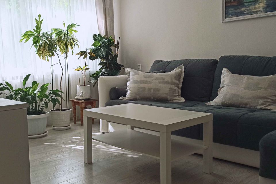 Продаётся 3-комнатная квартира, 60.7 м²