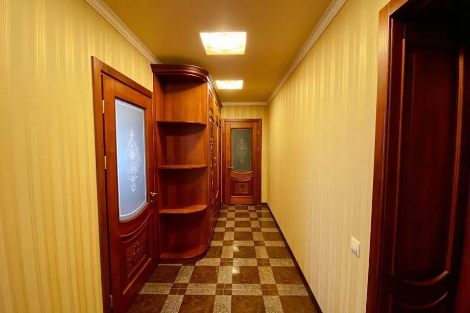 Продаётся 2-комнатная квартира, 57 м²