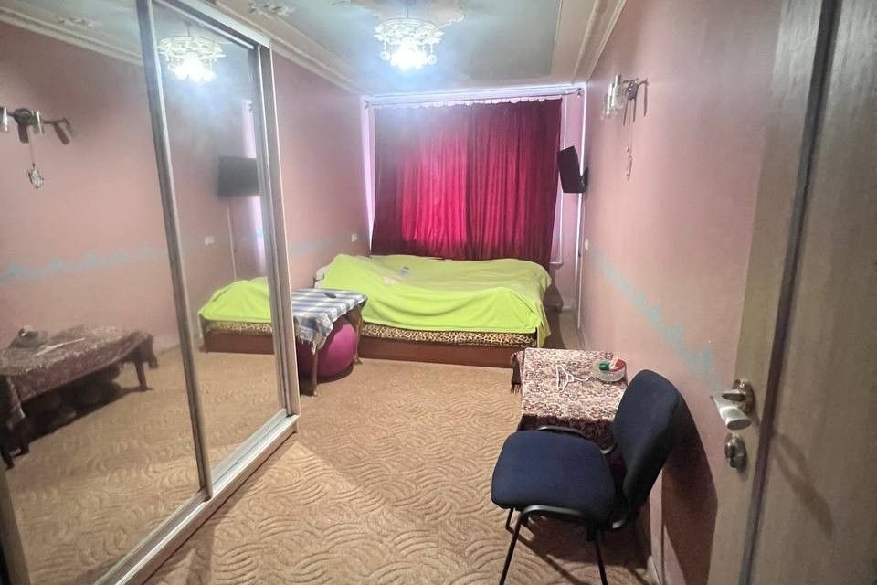 Продаётся 3-комнатная квартира, 60 м²