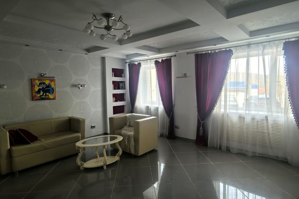 Продаётся 3-комнатная квартира, 55.5 м²