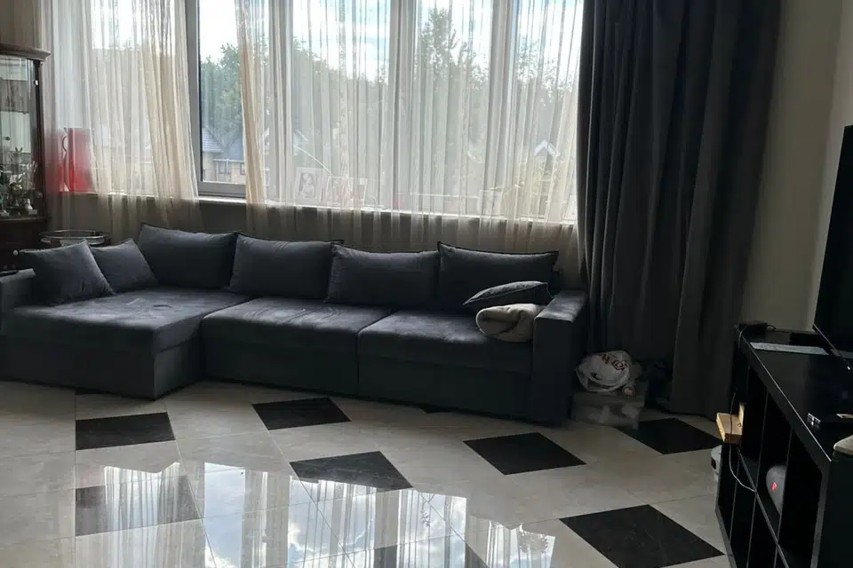 Продаётся 4-комнатная квартира, 124 м²