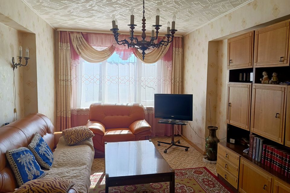 Продаётся 3-комнатная квартира, 65.3 м²