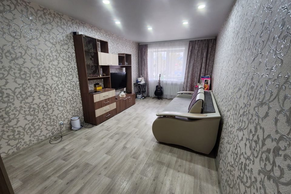 Продаётся 1-комнатная квартира, 40.3 м²