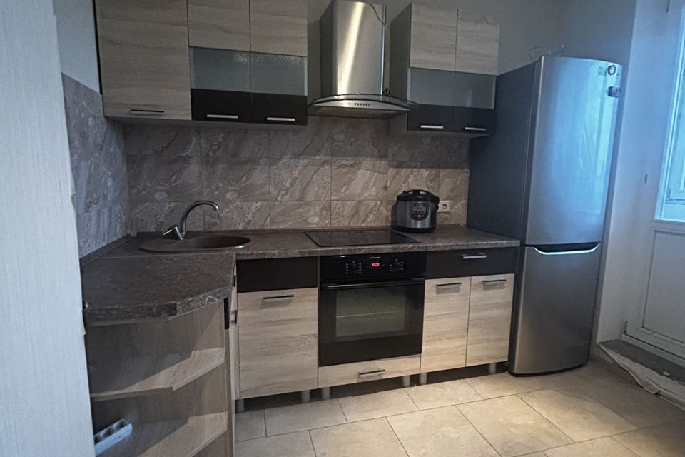 Продаётся 1-комнатная квартира, 42.3 м²