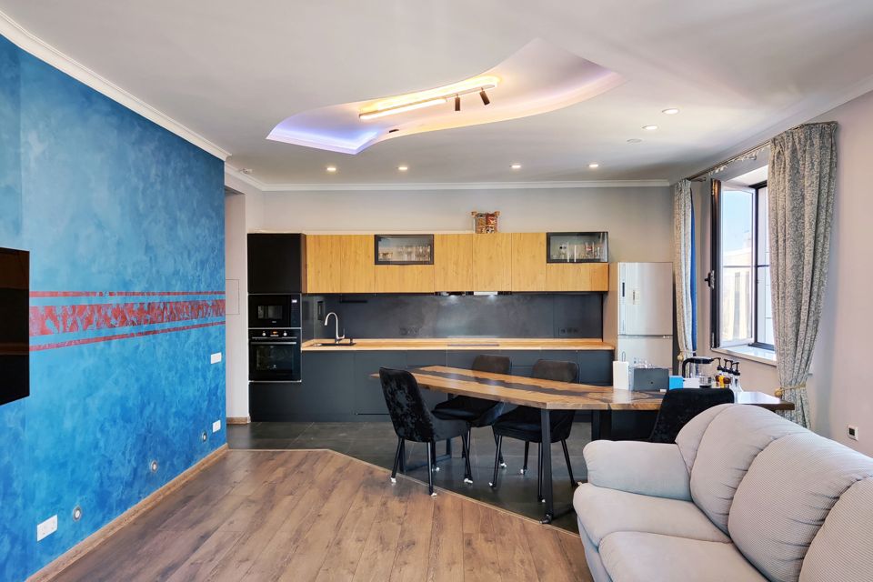 Продаётся 1-комнатная квартира, 70.38 м²