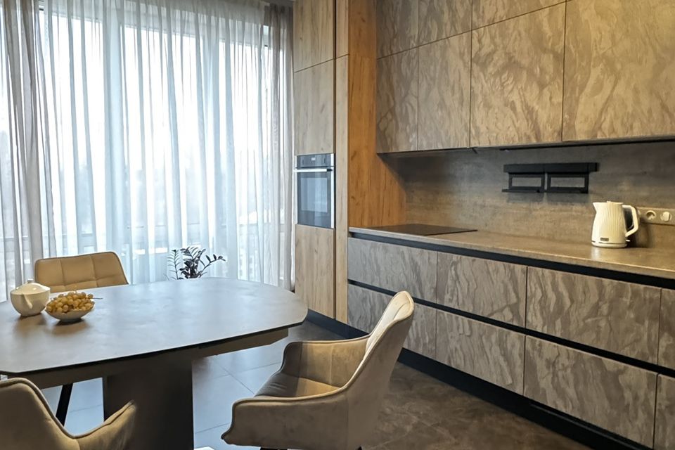 Продаётся 3-комнатная квартира, 95.9 м²