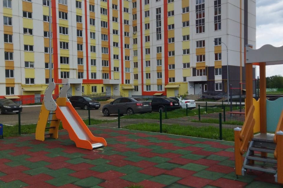 Продаётся 1-комнатная квартира, 38 м²
