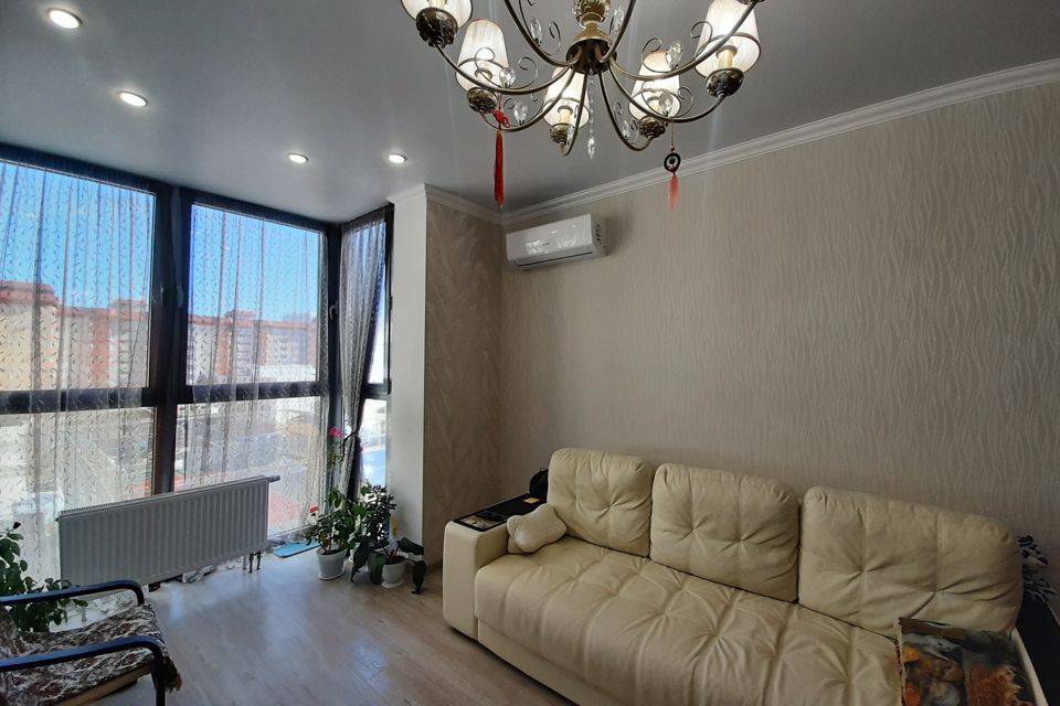 Продаётся 1-комнатная квартира, 60 м²
