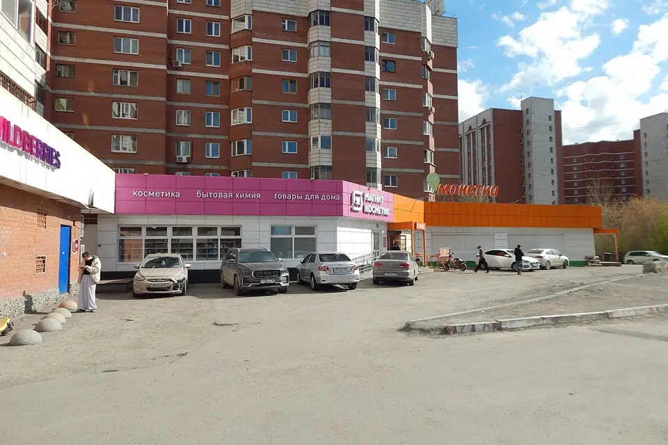 Продаётся торговое помещение, 1041.9 м²