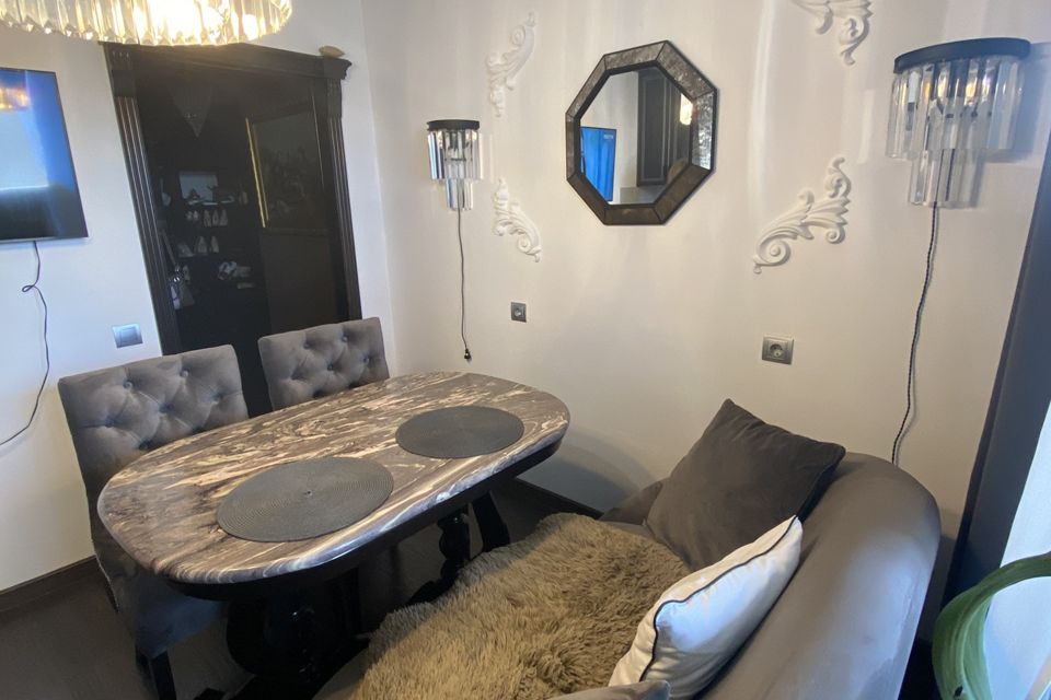 Продаётся 2-комнатная квартира, 57.7 м²