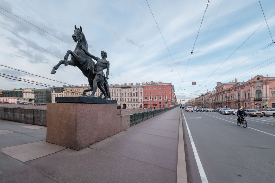 Продаётся 4-комнатная квартира, 148 м²