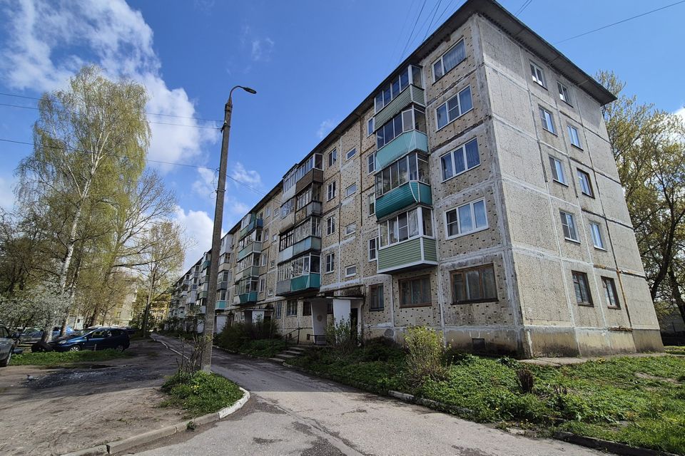 Продаётся 4-комнатная квартира, 61.1 м²