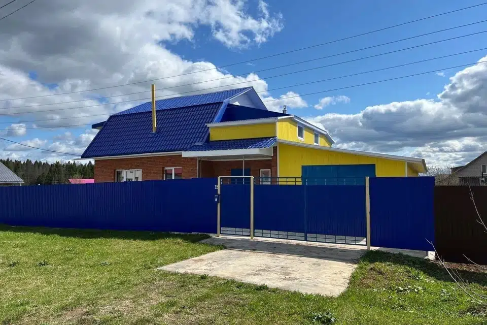 Продаётся 2-этажный дом, 176 м²