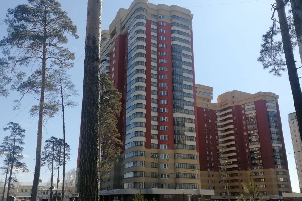 Продаётся 3-комнатная квартира, 99.5 м²