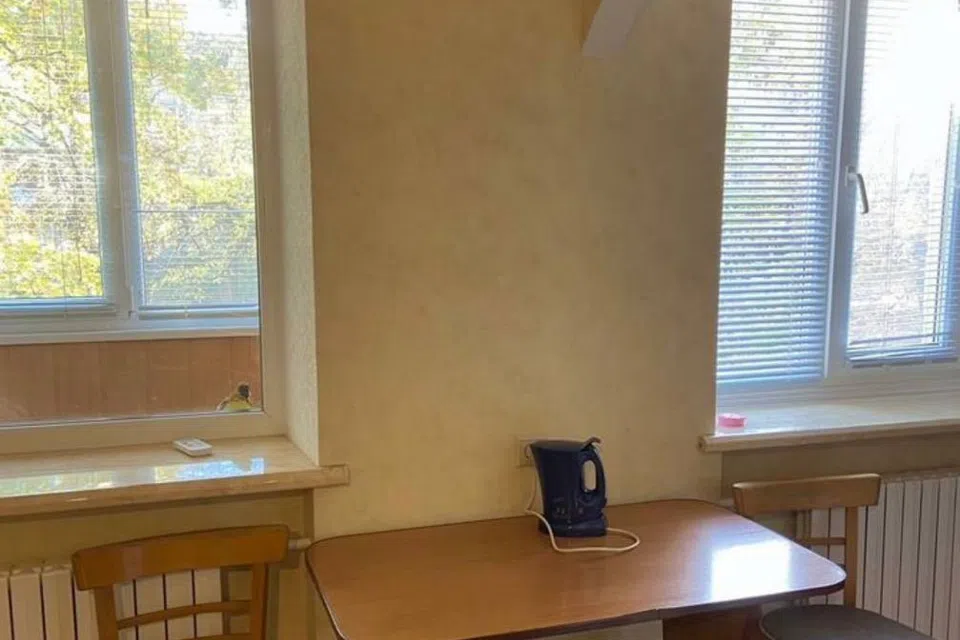 Продаётся 3-комнатная квартира, 57.5 м²
