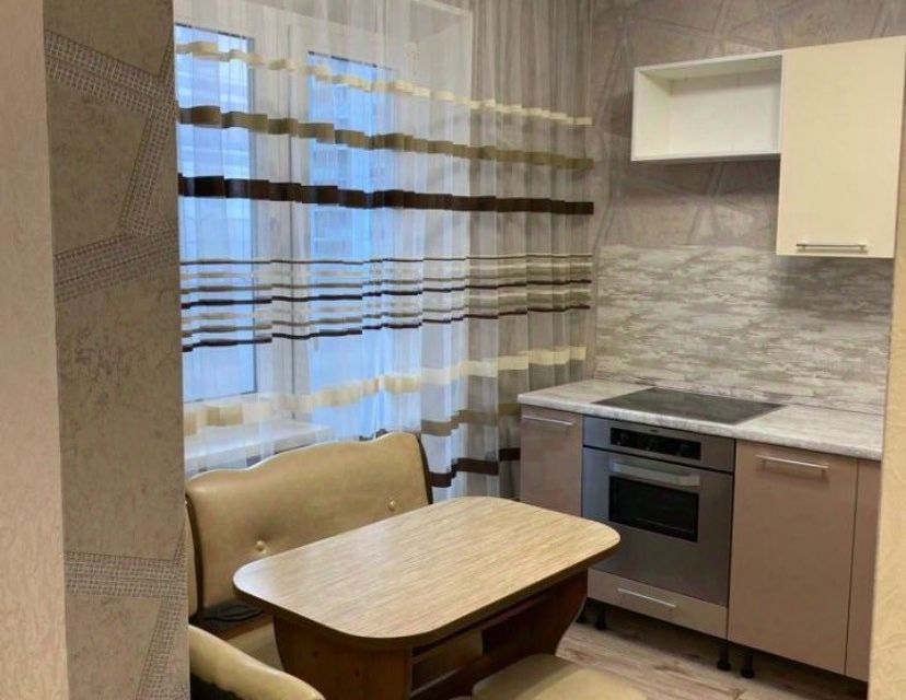 Сдаётся 1-комнатная квартира, 35 м²