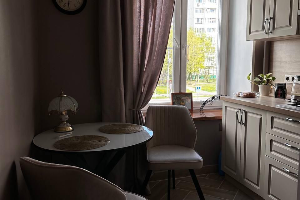 Продаётся 3-комнатная квартира, 57 м²