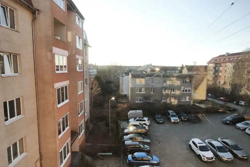 Продаётся 1-комнатная квартира, 37.4 м²