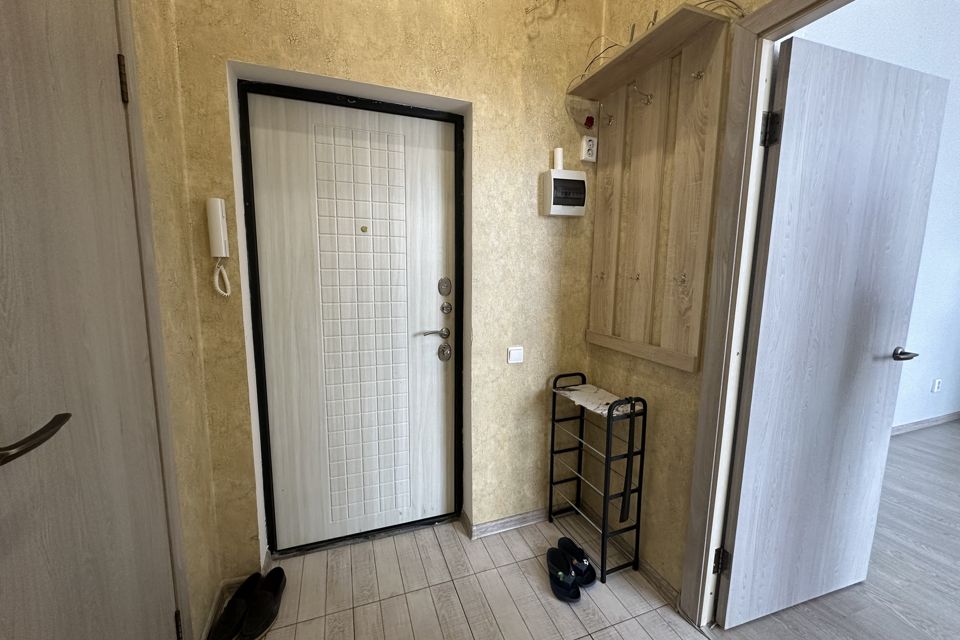 Продаётся 1-комнатная квартира, 42.7 м²