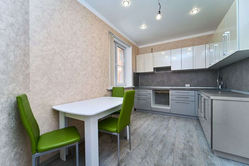 Продаётся 2-комнатная квартира, 57 м²