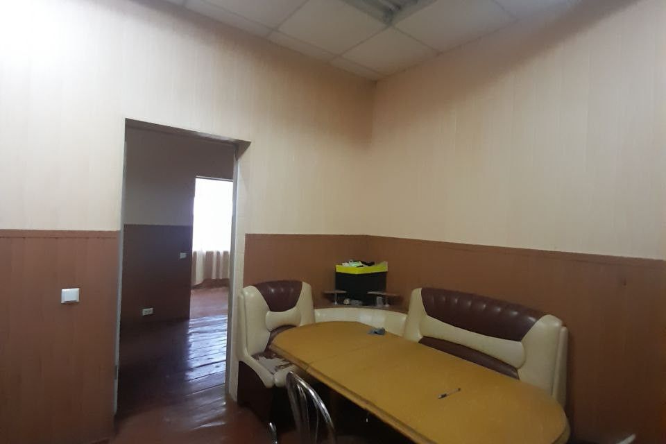 Продаётся 1-этажный дом, 200 м²