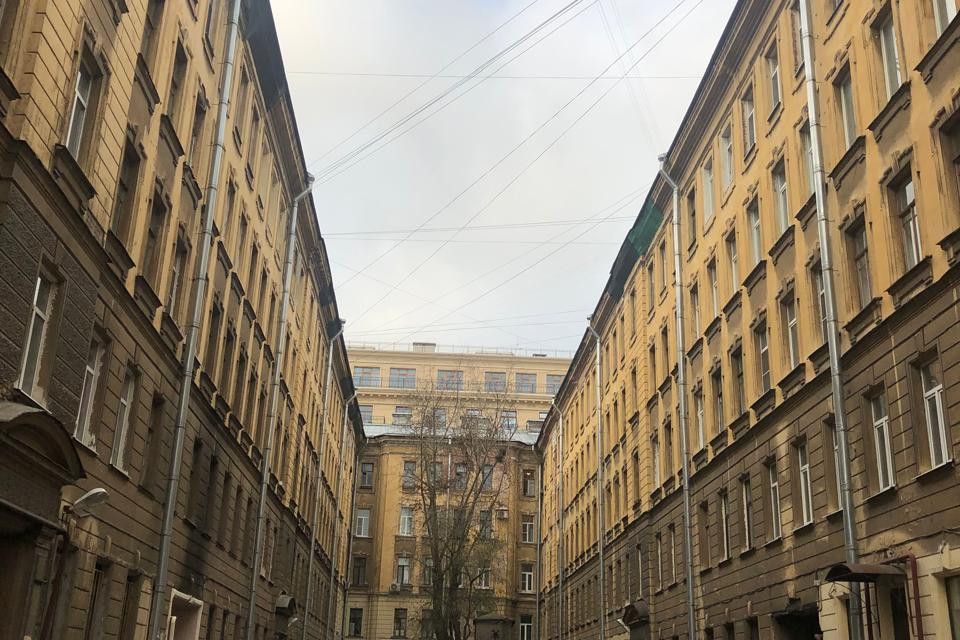 Продаётся комната в 5-комн. квартире, 22.4 м²