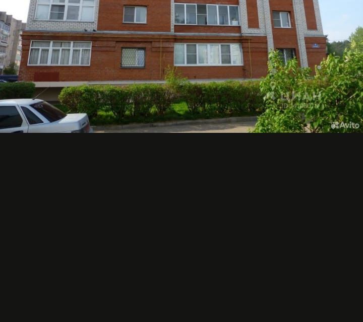 Продаётся 3-комнатная квартира, 112 м²