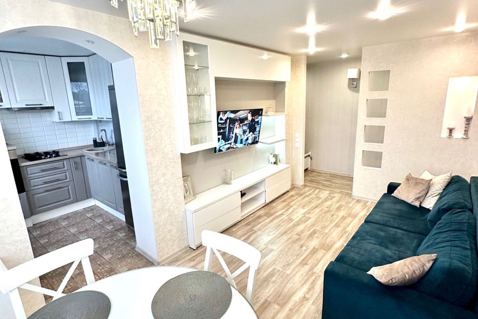 Продаётся 3-комнатная квартира, 56 м²