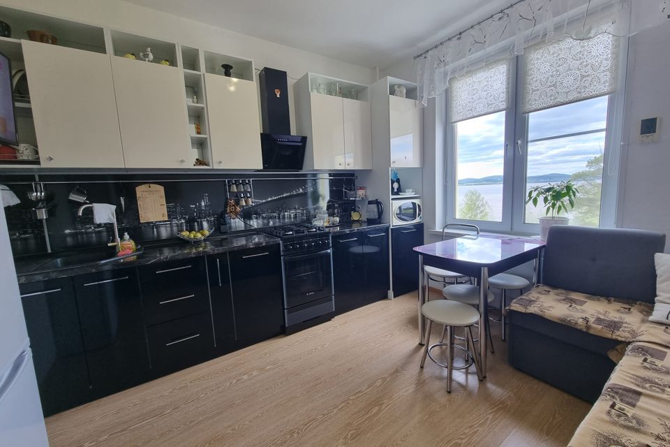 Продаётся 2-комнатная квартира, 53 м²