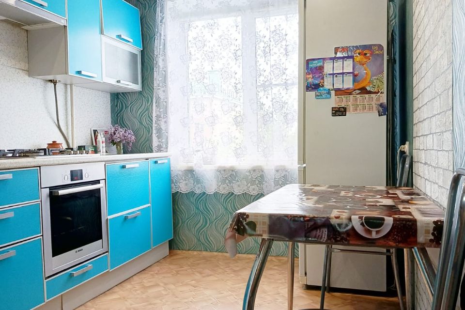 Продаётся 3-комнатная квартира, 65.4 м²