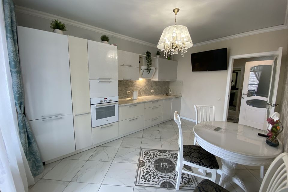 Продаётся 3-комнатная квартира, 60 м²