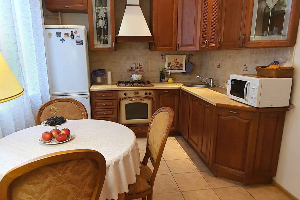 Продаётся 3-комнатная квартира, 82 м²