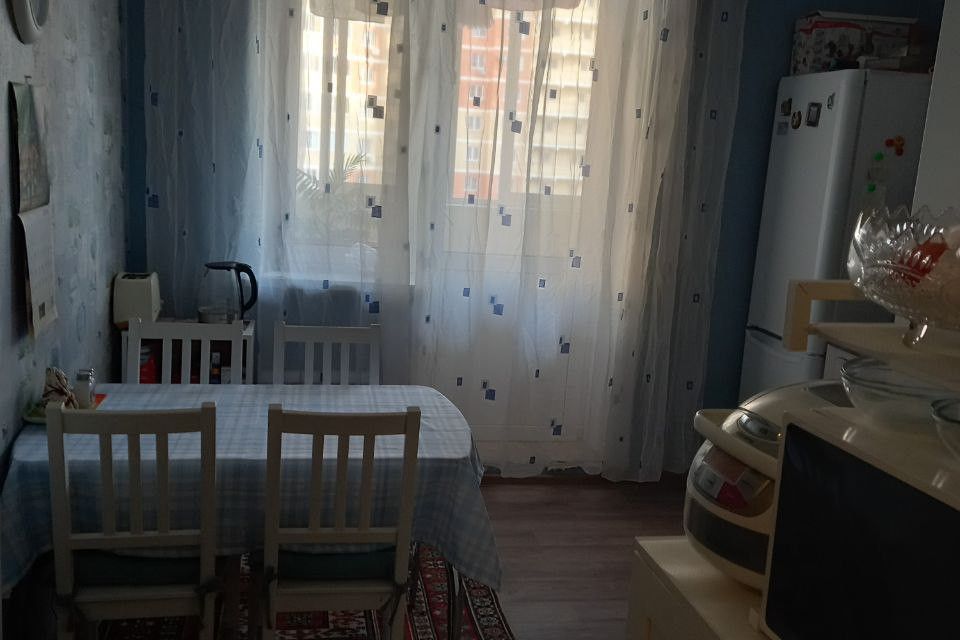 Продаётся 1-комнатная квартира, 40.4 м²