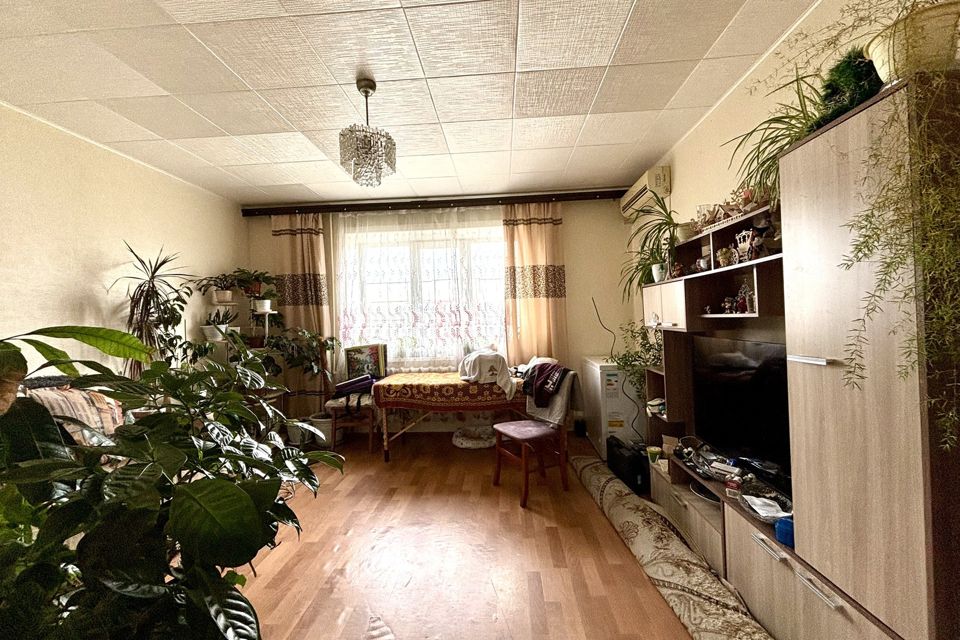 Продаётся 3-комнатная квартира, 64 м²