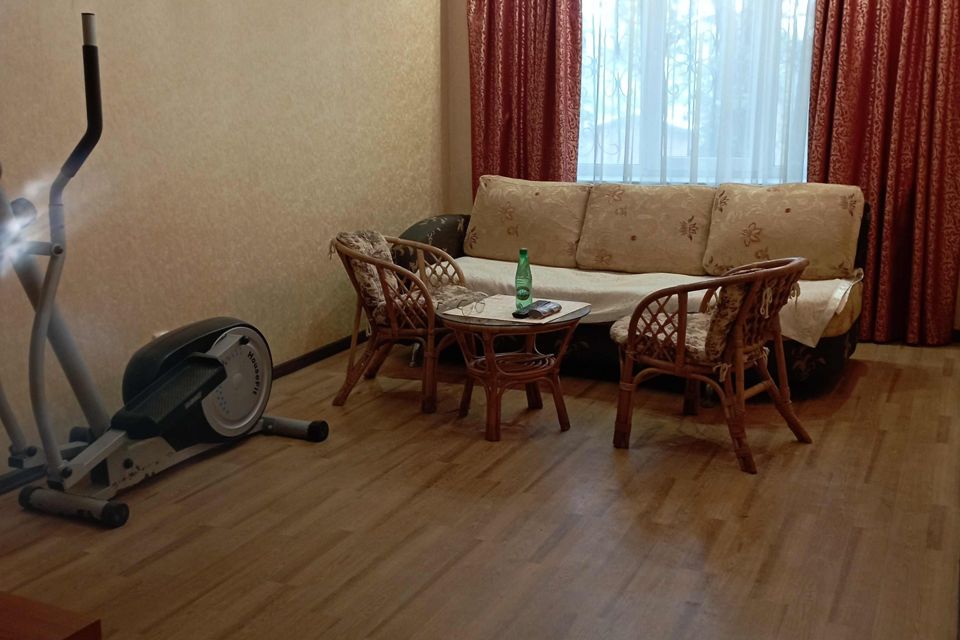 Продаётся 3-комнатная квартира, 70 м²