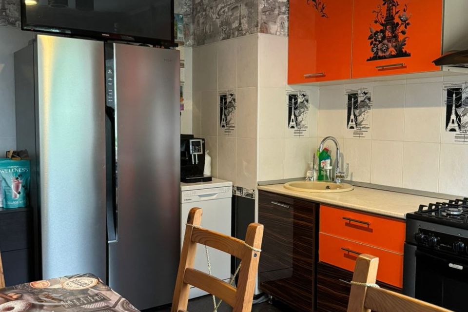 Продаётся 3-комнатная квартира, 64 м²