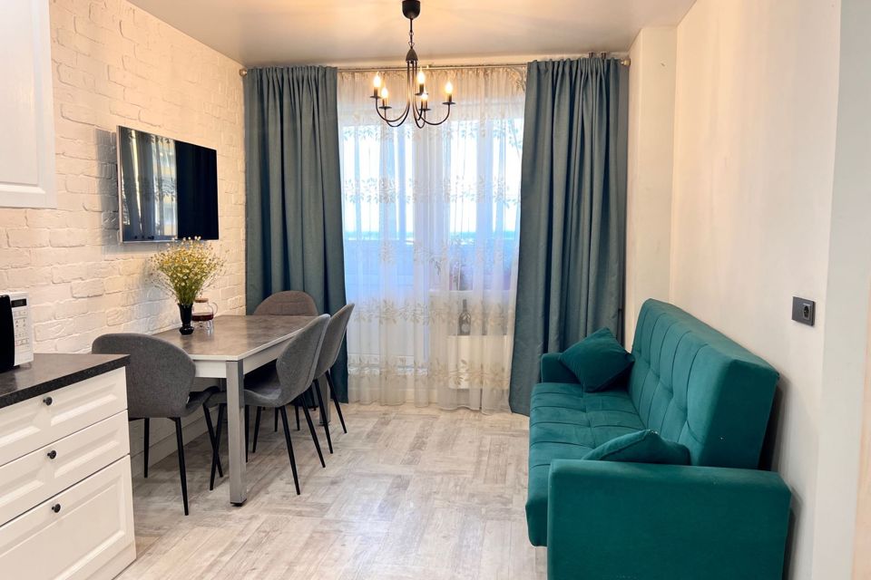 Продаётся 1-комнатная квартира, 49 м²