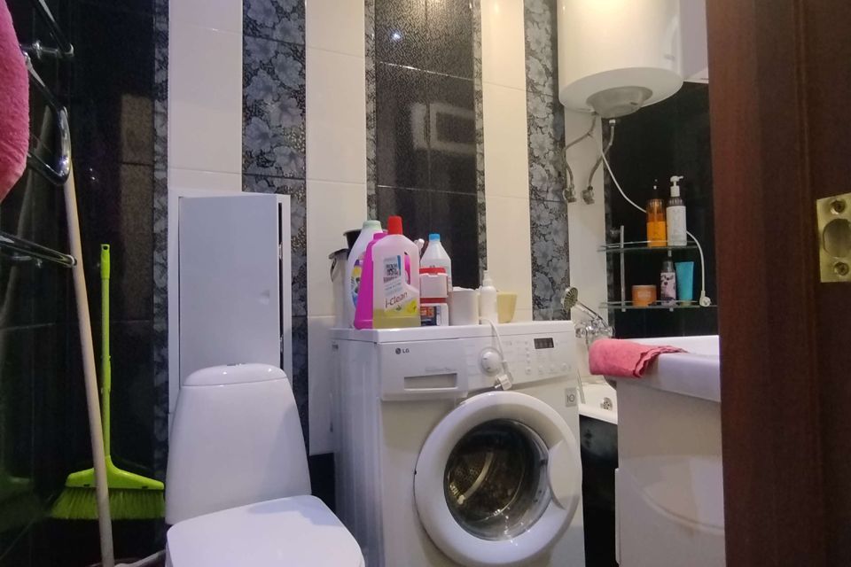 Продаётся 3-комнатная квартира, 57 м²