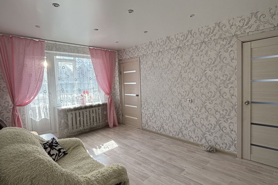 Продаётся 3-комнатная квартира, 58.6 м²