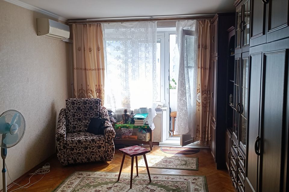 Продаётся 1-комнатная квартира, 32 м²