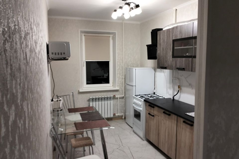 Сдаётся 1-комнатная квартира, 38 м²